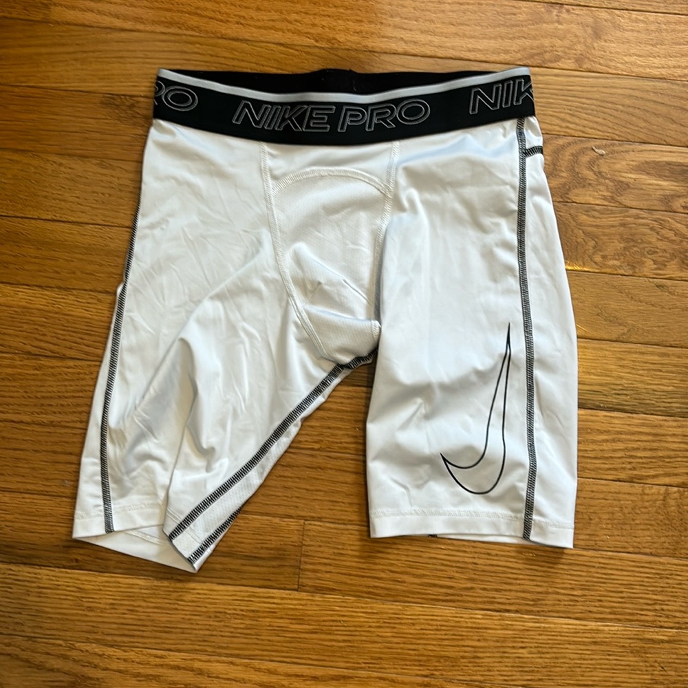 Nike Pros small